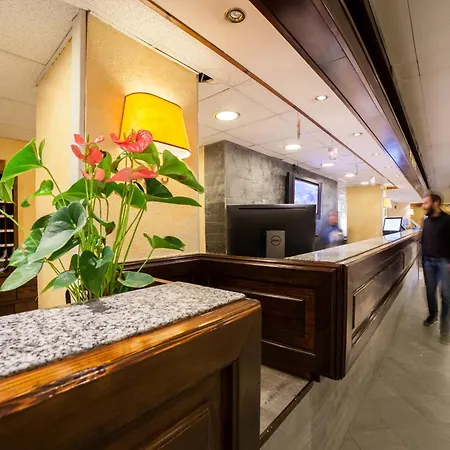 Th - Planibel 酒店 4*