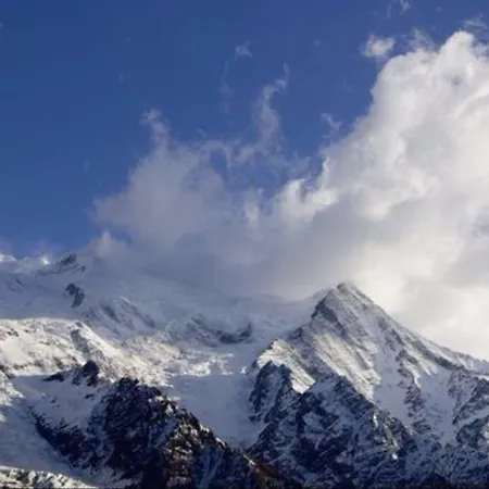 Th - Planibel فندق