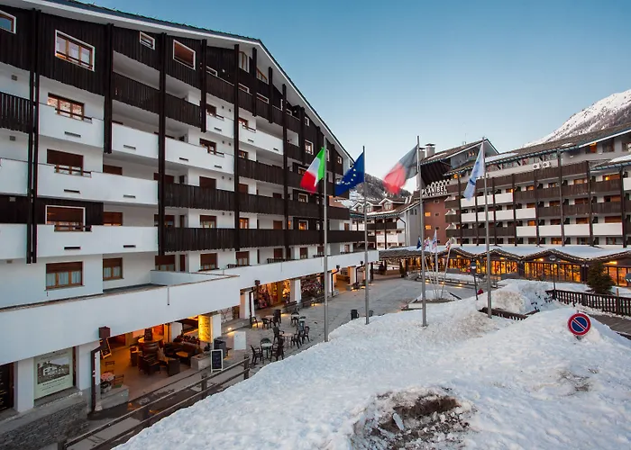 酒店 Th - Planibel 拉蒂勒